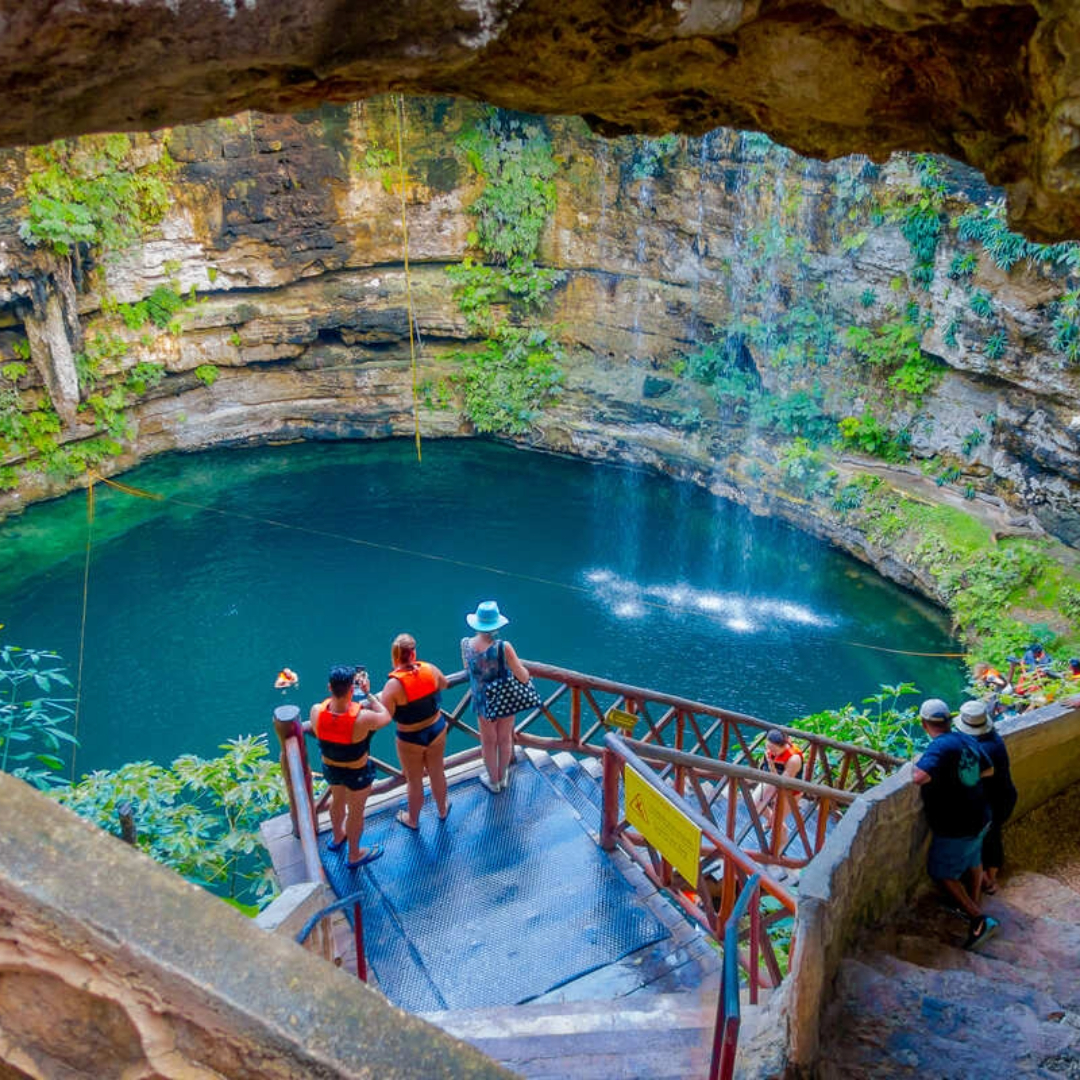 Nadar en Cenotes en Cancun